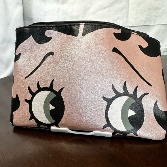 ipsy Handbags - Betty Boop by Ipsy. NWOT. Cosmetic/Makeup/Glam bag